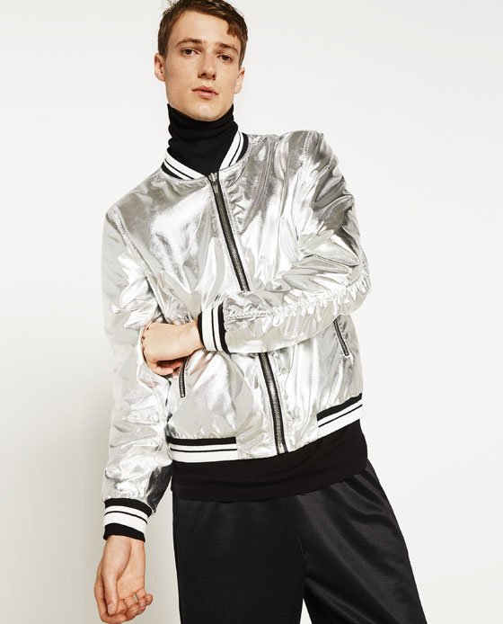 Zdroj: www.zara.com/cz 1 799,-