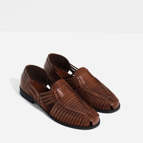 Zdroj: www.zara.com/cz 1 799,-